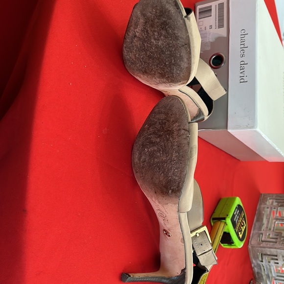 Charles David nude sandals with wood heel size 8 - Picture 4 of 8